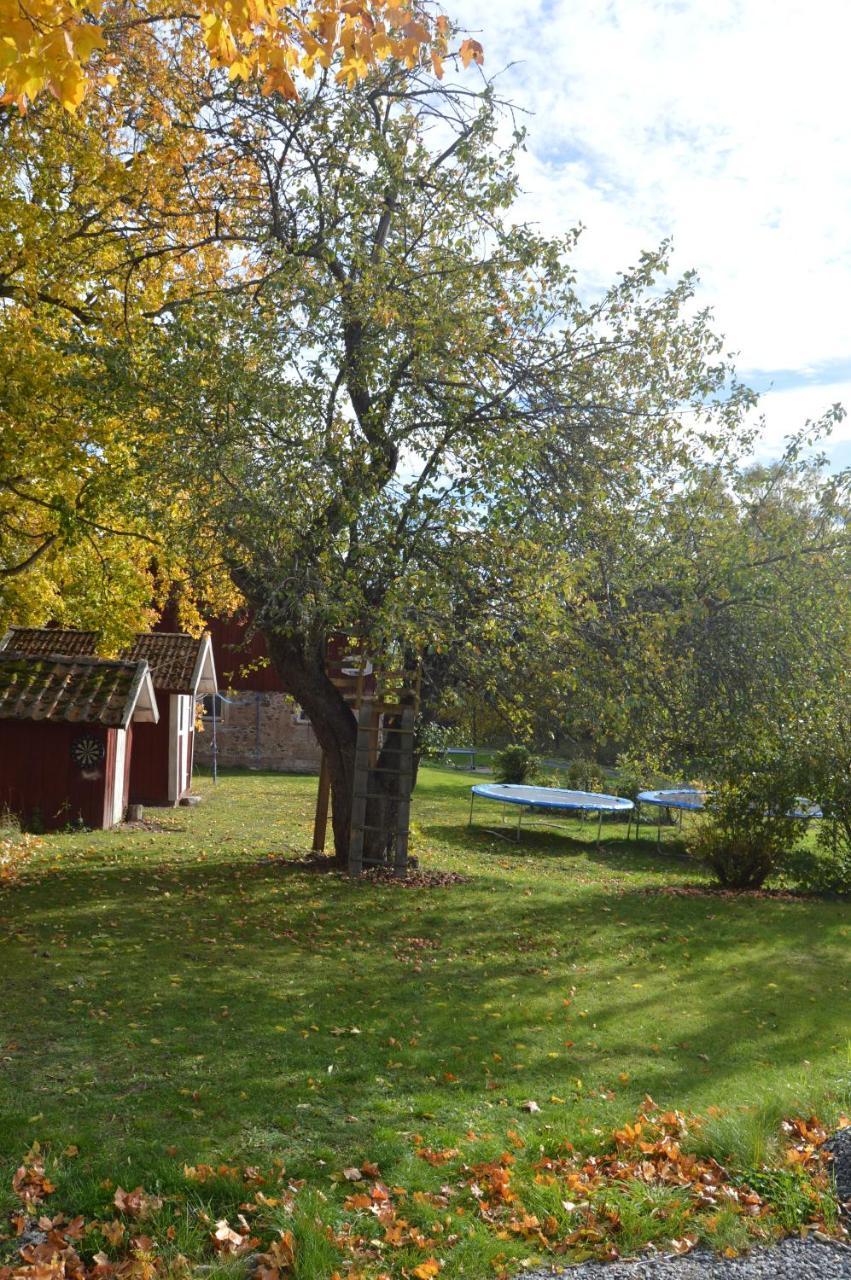 Ekengard Apartamento Köping Exterior foto