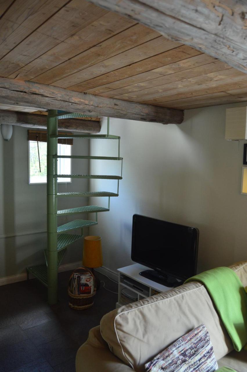 Ekengard Apartamento Köping Exterior foto